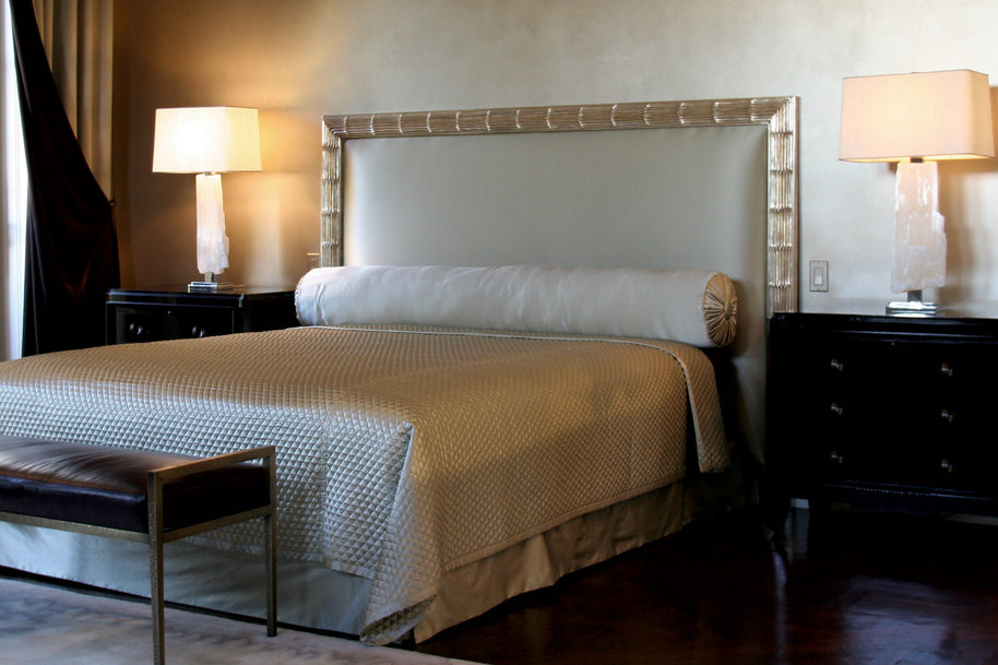 Deneuve Bed