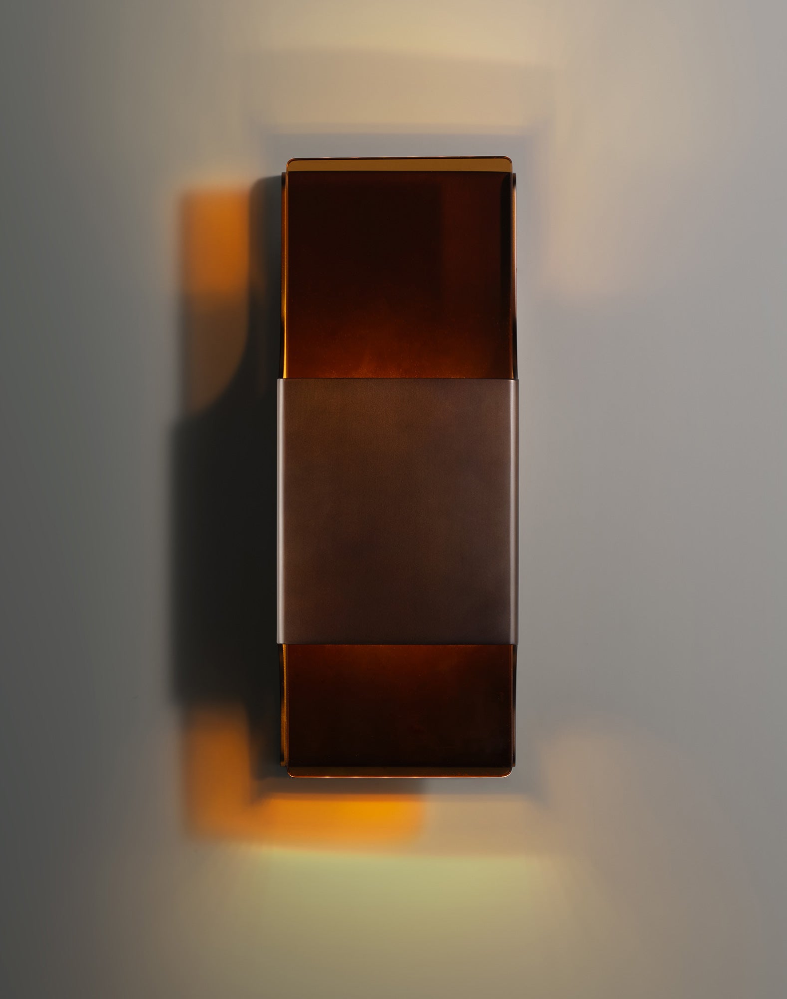 Leclerc Slim Sconce