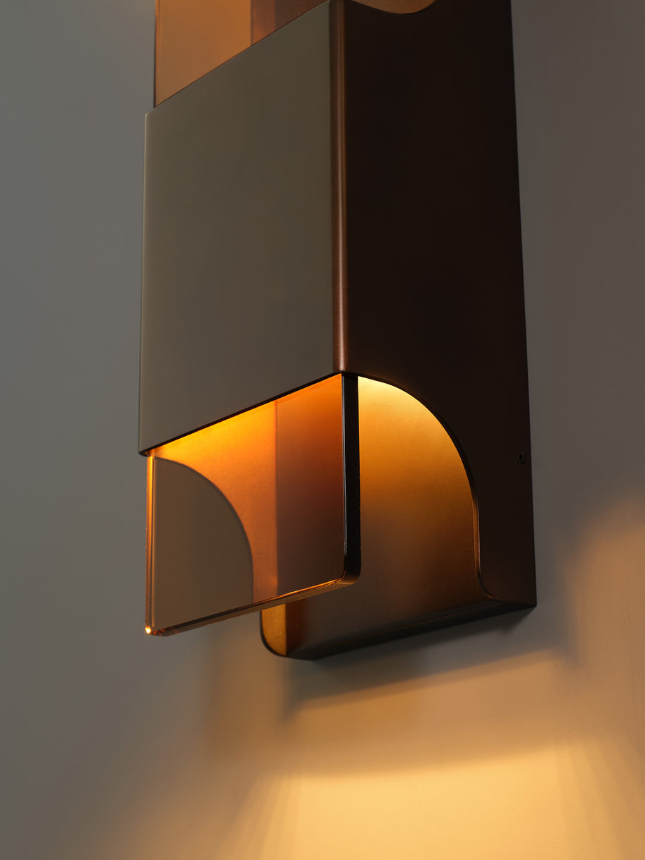 Leclerc Slim Sconce