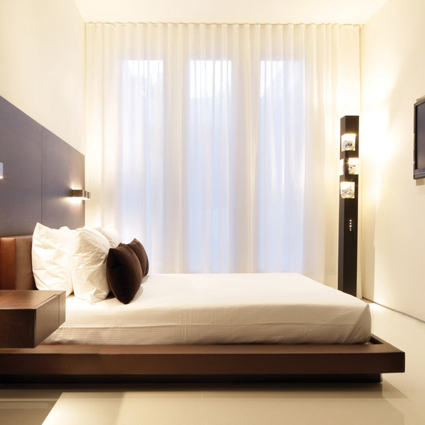 9900 Wilshire Bed
