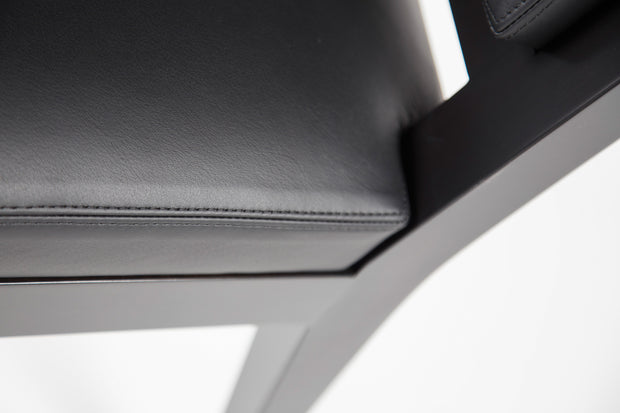Carre Armchair