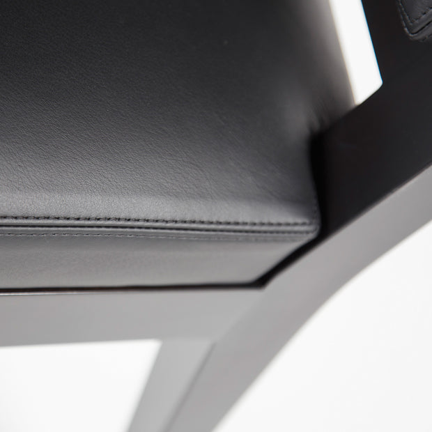 Carre Armchair