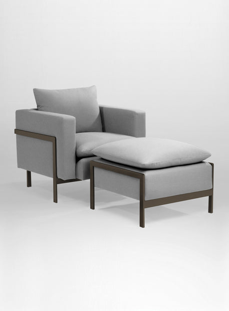 Classic Lounge Chair