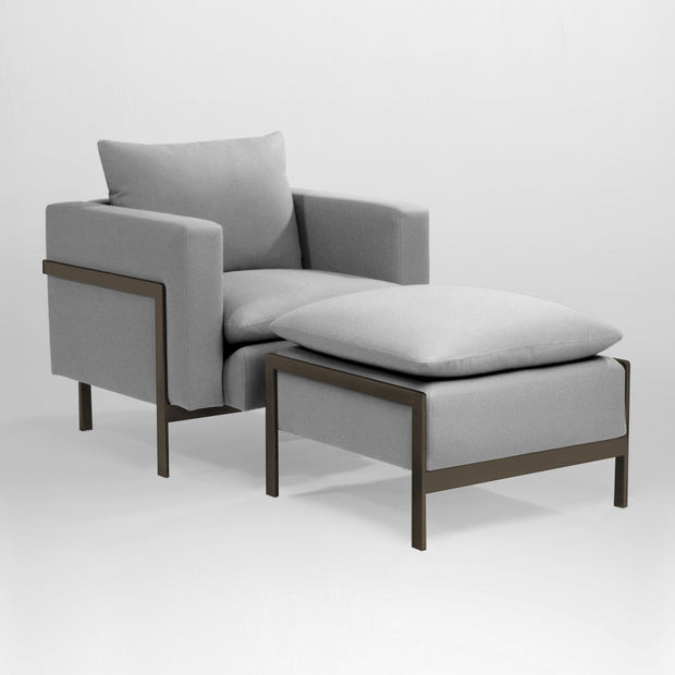 Classic Lounge Chair