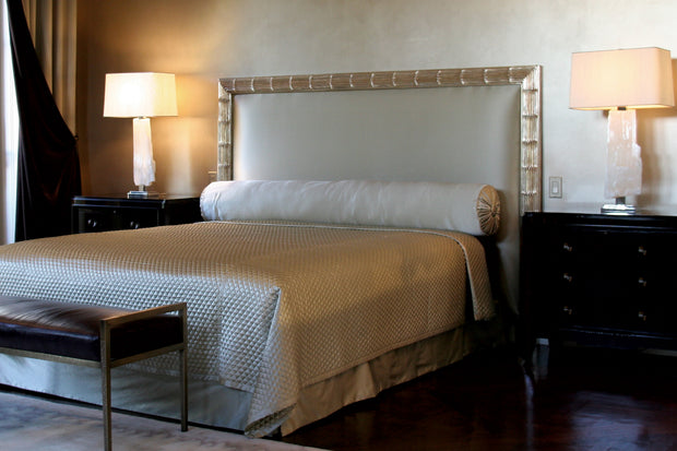 Deneuve Bed