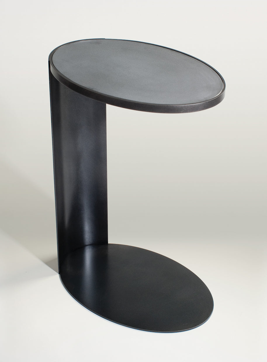 Ovale Side Table