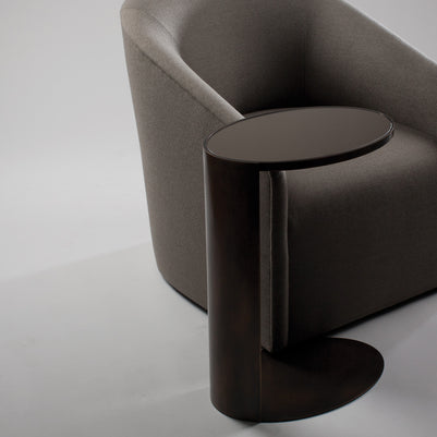 Ovale Side Table