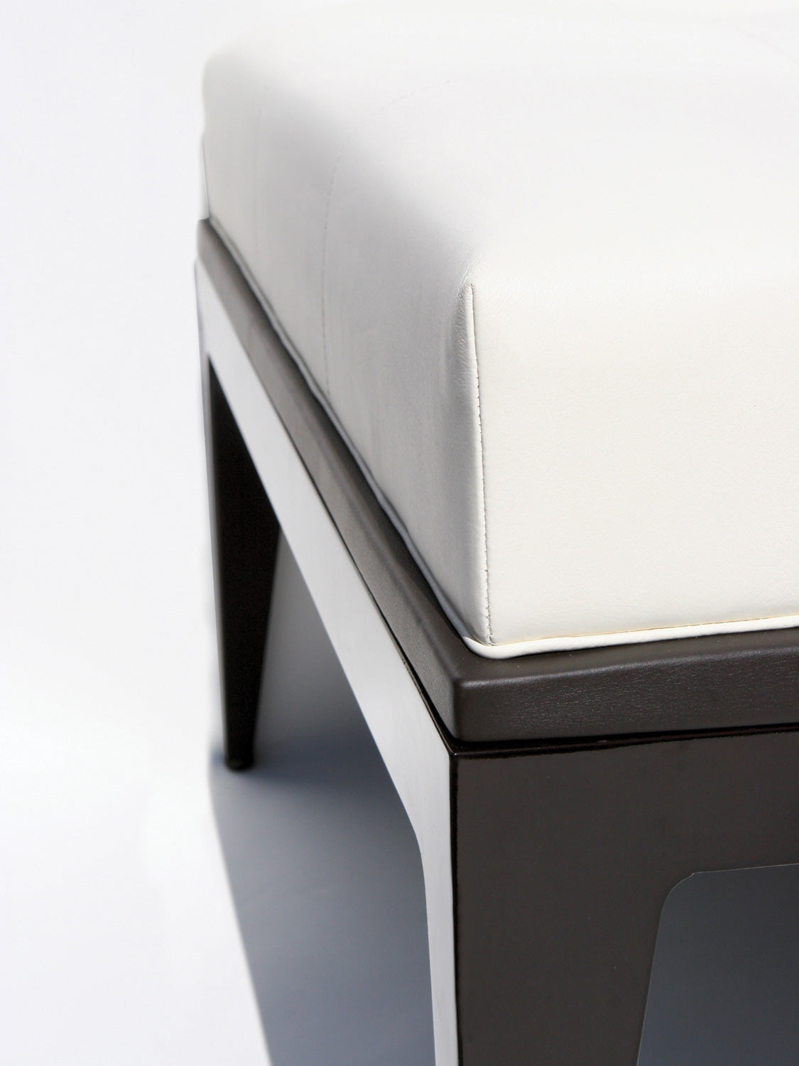 Plaza Lounge Chair