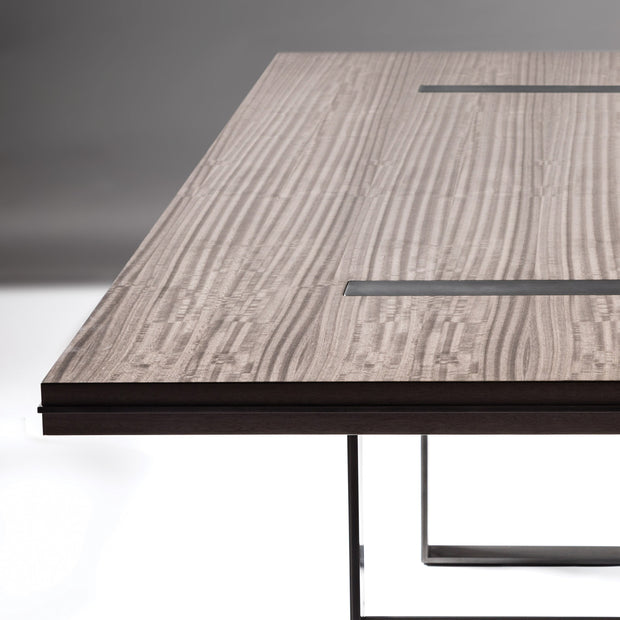 Bagagli Dining Table