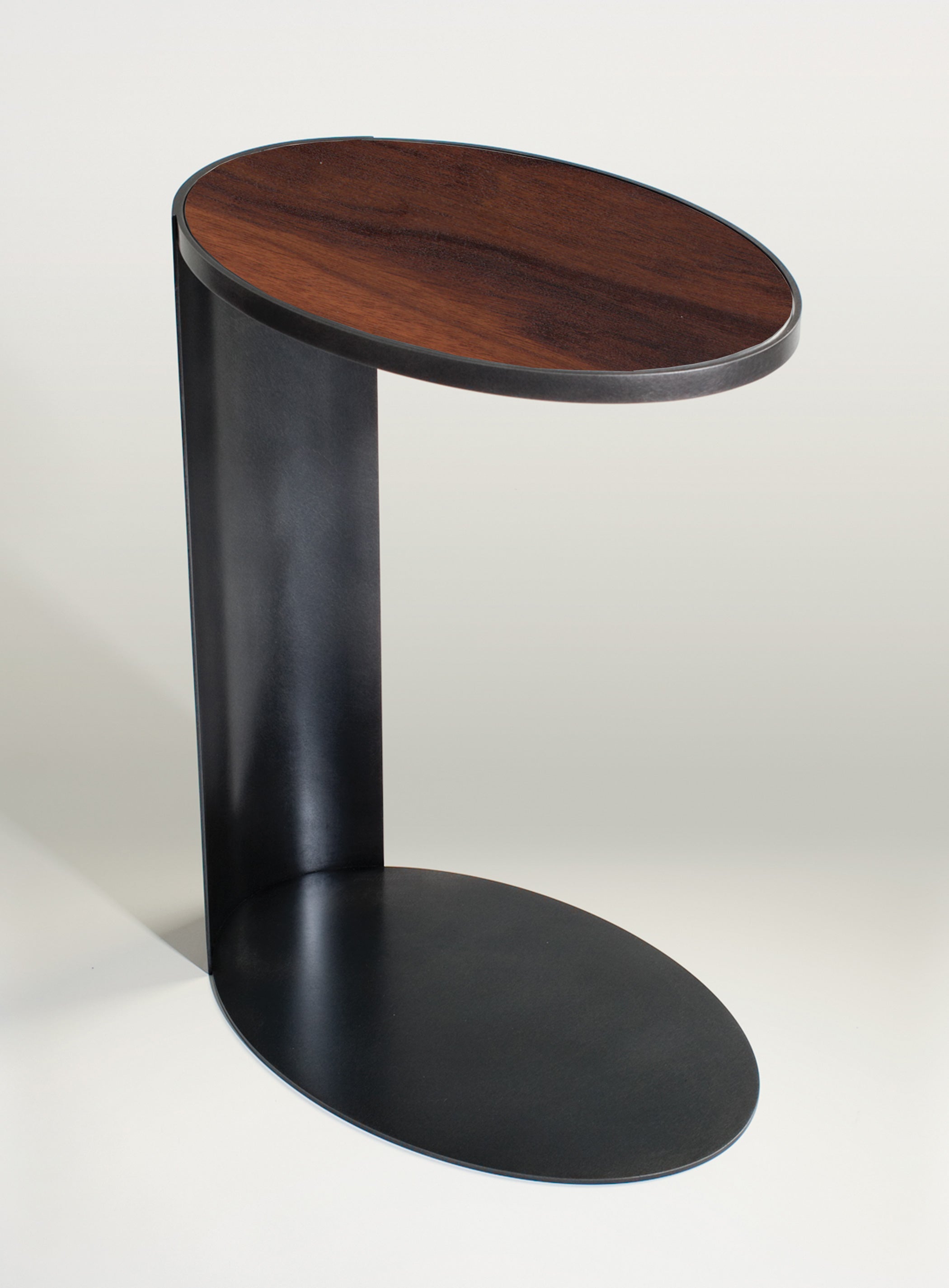 Ovale Side Table