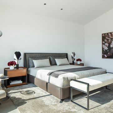 Ovale Side Table