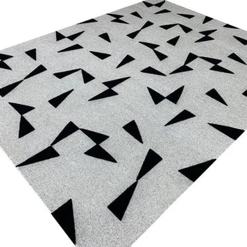 TRIANGLES SUMAC